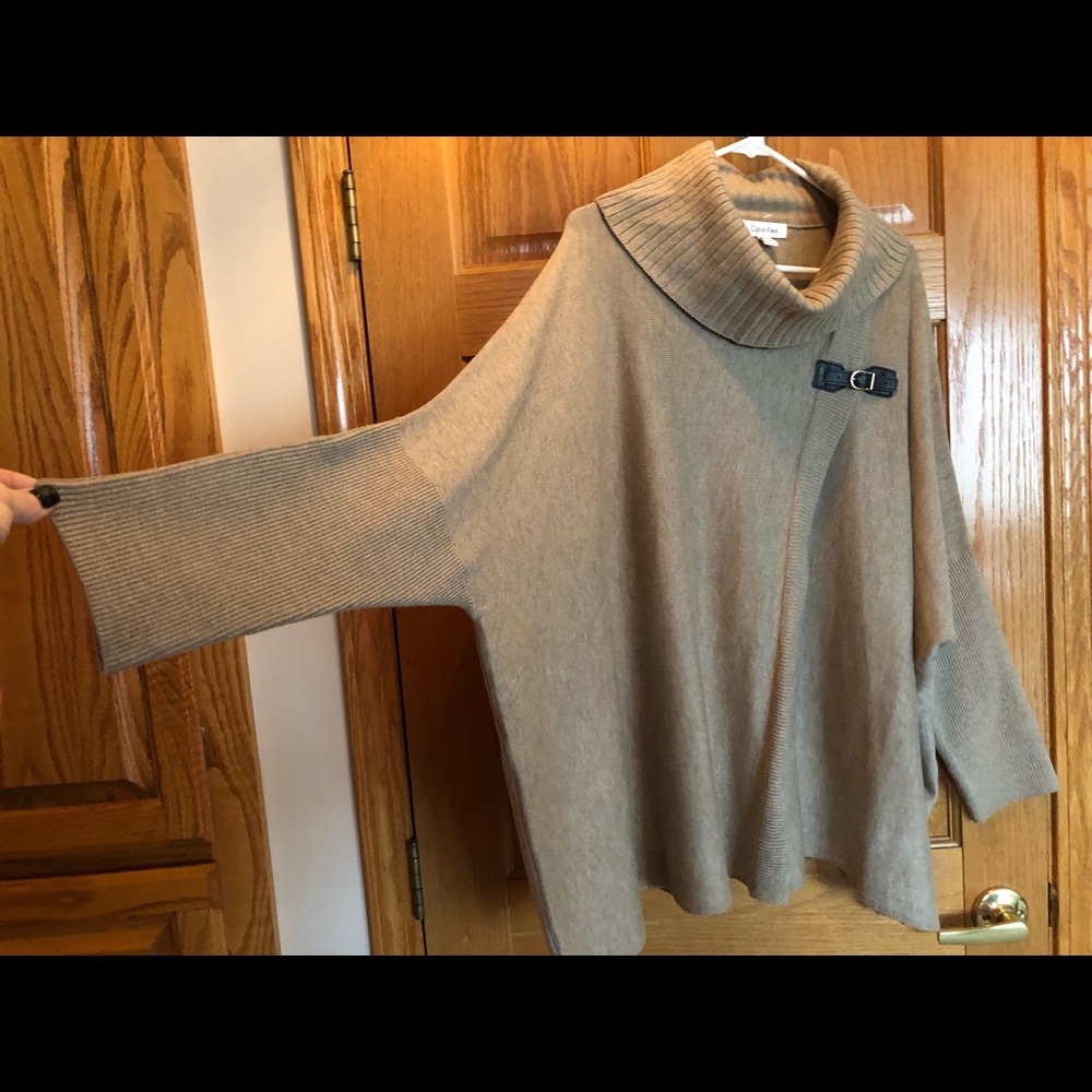 Calvin Klein Poncho sweater